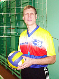 Преподаватель физкультуры лицея № 18 Виктор Корнилов. Фото автора.