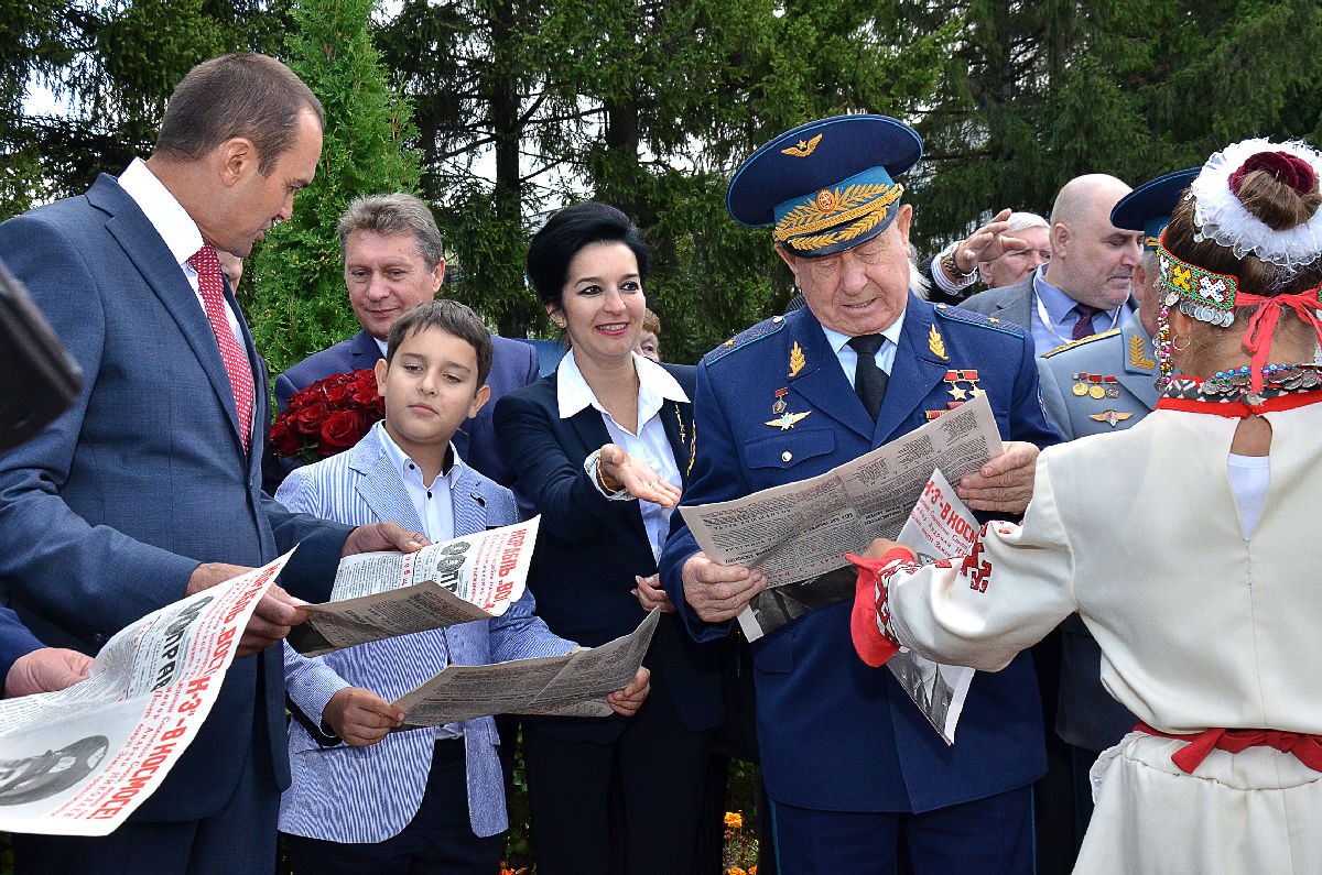 Звездный сокол Чувашии Республика отметила 85-летие космонавта А.Николаева  | Грани