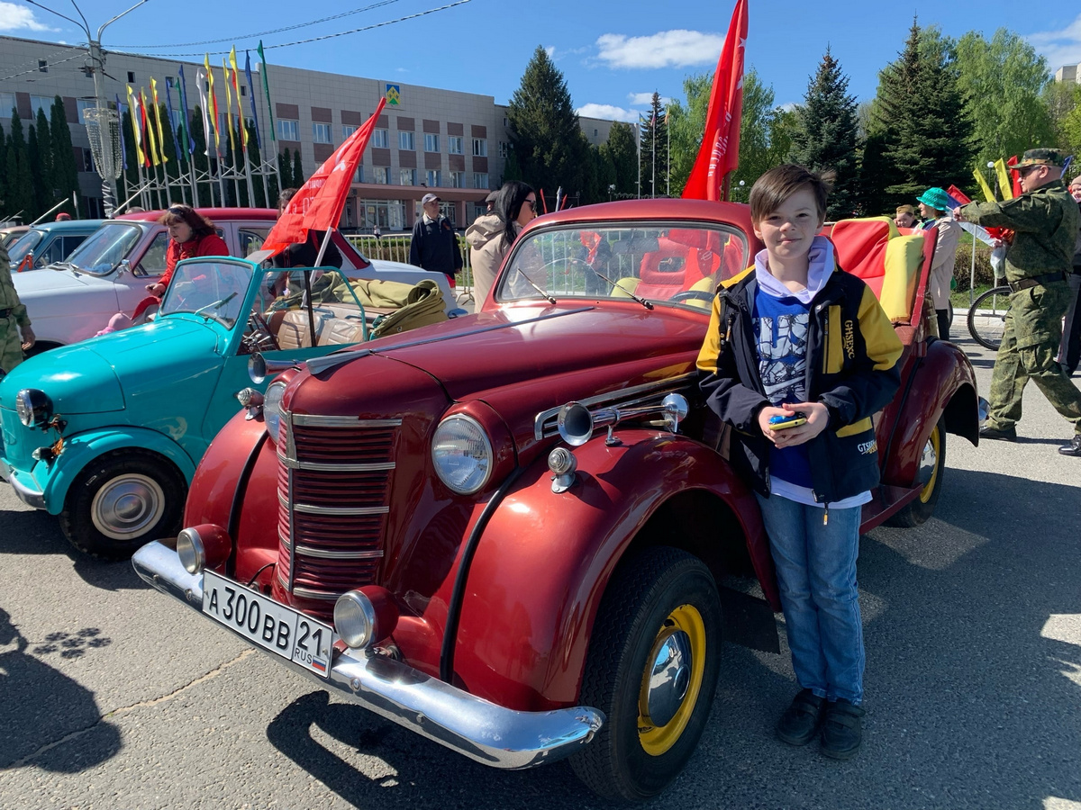 Железные легенды. Ретроавтомобили вышли на дороги Новочебоксарска в День  Победы | 14.05.2023 | Чебоксары - БезФормата