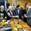 Постный стол татарского народа изобиловал сладостями к чаю. Ими и угощали.
