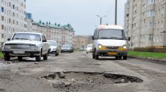 Фото Валерия Бакланова.Суд обязал городские власти отремонтировать дороги дороги 