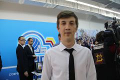 Александр ВЛАДИМИРОВ, студент политехнического институтаЕсть что посмотреть  и что показать Опрос День Республики-2017 