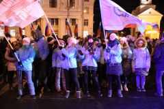 «Мы вместе!»В столице Чувашии митинг-концерт в честь воссоединения Крыма с Россией поддержали 3 тысячи человек митинг концерт 