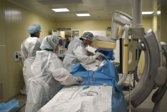 Врачи Чувашии впервые провели транскатетерную имплантацию аортального клапана сердца