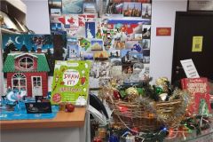 ВыставкаВ Национальной библиотеке до 15 января работает выставка "Cнова приходит Рождество"  Национальная библиотека Чувашской Рес­публики 