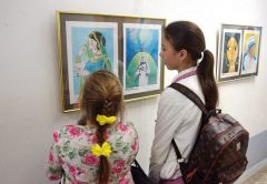 С 15 марта картины индийских школьников можно посмотреть в художественном музее.Индия  и Новочебоксарск: дружба начинается Выставка 