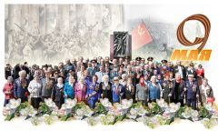 Общий снимок ветеранов Великой Отечественной войны Новочебоксарска сделан 9 мая 2011 года. Земной поклон вам, славные герои! День Победы 