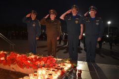 АкцияМВД по Чувашии вместе с правоохранителями и общественниками присоединилось к акции "Свеча памяти" свеча памяти 