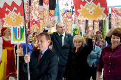 Делегация Новочебоксарска достойно представила муниципалитет на параде городов и районов Чувашии.Вместе к добру и созиданию 100 лет Чувашской автономии 