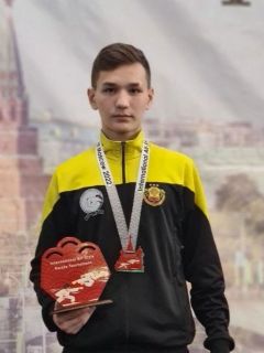 Победителем Международных игр по карате стал новочебоксарец Кирилл Глебов“Золотой” каратист. Победителем Международных игр стал новочебоксарец  карате 