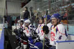 ... и команда ветеранов “Сокола”. Хоккей против рака онкология 