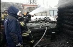 После пожараВ Чувашии возбудили уголовное дело по факту гибели 6 человек при пожаре в Урмарском районе пожар 