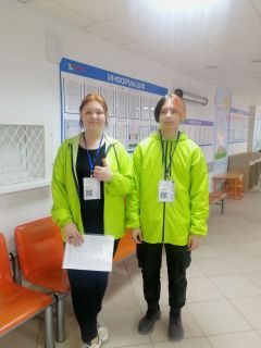 ВолонтерыНовочебоксарские волонтеры помогают горожанам проголосовать за объекты благоустройства голосование за благоустройство 