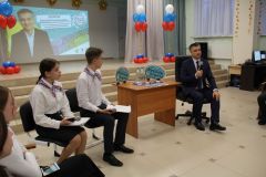  Министр образования Чувашии Дмитрий Захаров встретился с новочебоксарскими школьниками