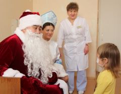 Дед Мороз снова идет в больницу Акция 