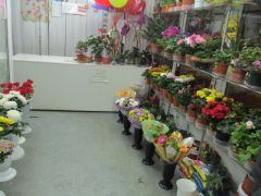 В Новочебоксарске молодой человек украл букет из магазина цветы 