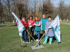 Химики приняли участие в городском субботнике Химпром 