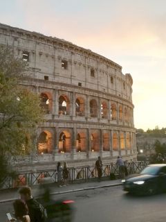 В Риме, где бы ты ни находился, все равно в итоге окажешься у Колизея.Римские каникулы Тропой туриста Рим Италия 
