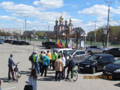 На фоне ХрамаСели мы на велик – взяли курс на Элĕк велопробег День Победы 