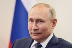 Владимир Путин, Президент РоссииЖить активнее, дольше, счастливее Векторы развития Нацпроекты 