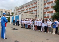  Участники «Университетской смены» в ЧувГУ заложили Аллею дружбы ЧувГУ им. Ульянова 