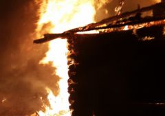 bIL1v0pC4H-big-reduce350.jpgВ Чувашском селе пенсионерка потушила пожар с помощью пледа, а сеновал ей спасти не удалось Бди! пожарная безопасность 