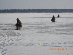 dscn1089.jpgОпасный лед лед Волга рыбаки 