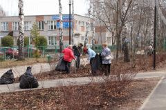  Новочебоксарцы 24 апреля массово вышли на уборку города экологический субботник 
