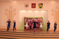 В Новочебоксарске праздничным концертом отметили День строителя День строителя 