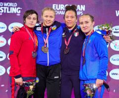 Евгения Захарченко справаТриумф чувашских борцов на предолимпийском чемпионате Европы