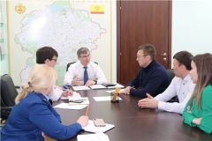 Министр Александр Героев встретился с застройщиками проблемных объектов долевого строительства долевое строительство 