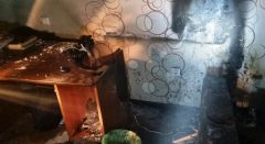Последствия пожара в квартире в НовочебоксарскеВ Новочебоксарске огнем занялась однокомнатная квартира на Речном бульваре