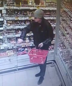 krazha_v_Pyaterochke-800x600.jpgЗадержан подозреваемый в краже из супермаркета