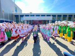 В Чувашии этнофестиваль «Радуга дружбы» посвятят Дню России и Году семьи 12 июня — День России 
