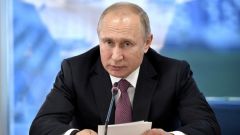 Путин подписал закон о таможенном регулированииПутин утвердил новый закон о таможенном регулировании в России Инициативы Президента 