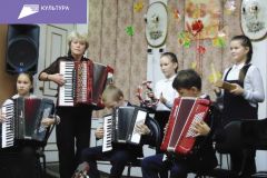 Детская школа искусств Новочебоксарска пополняется музыкальными инструментами и учебными пособиями