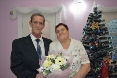 Супруги Маркины Георгий Александрович и Нина НиколаевнаВ Чувашии продолжают чествовать юбиляров семейной жизни