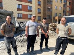 Мигранты на стройкеНа стройобъектах в Чебоксарах и Новочебоксарске сотрудники полиции провели рейд "Нелегал-2024" нелегальные мигранты 