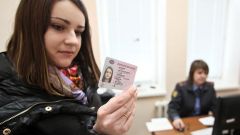 Замена водительского удостоверенияЗаменить водительские удостоверения граждане ДНР и ЛНР смогут без экзамена до 1 марта 2023 года ГИБДД сообщает 