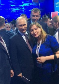 s_VVP_cr.jpgПутин на расстоянии  вытянутой руки Вдадимир Путин 