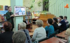 Встреча с читателямиВ библиотеках Новочебоксарска проходят встречи с писательницей Викторией Ткачевой сближающее чтение Проект православная инициатива библиотеки 