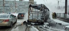 Фото МЧС ЧувашииВ Чебоксарах сгорел пассажирский автобус «Iveco» 101 маршрута