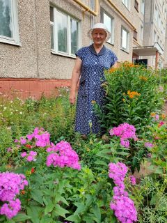 Антонина НиколаеваСолнечные цветут, юраковские благоухают “Лучшая клумба-2021” 