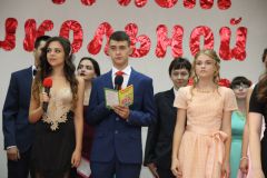 В школах Новочебоксарска  прошли выпускные балы