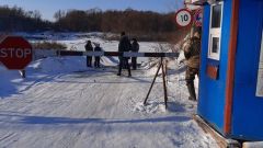 ПереправаМежду Нижегородской областью и Чувашией открыли ледовую переправу