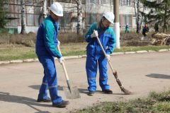 В Новочебоксарске продолжаются санитарно-экологические субботники