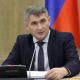 Олег Николаев призвал "переломить негативное мнение о чиновниках"