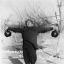 В молодости Вениамин Важоров держал “крест” пудовыми гирями.  Фото из личного архива В. Важорова