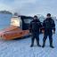 Спасатели спасательной станции “Новочебоксарская” Радик Садетдинов  (справа) и Никита Панфилов, которые 2 декабря спасали рыбаков с оторвавшейся льдины.