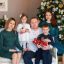 Семья Овчинниковых в преддверии 31 декабря записывается на фотосессию, чтобы оставить замечательные воспоминания о празднике.